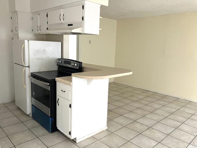 Detail Gallery Image 14 of 20 For 3877 Menlo Ave, San Diego,  CA 92105 - – Beds | – Baths