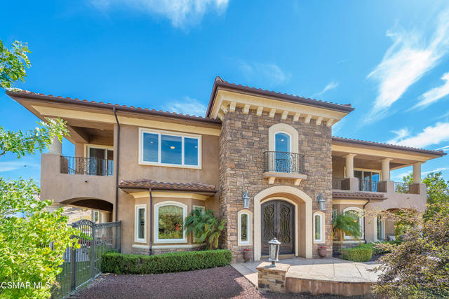 2462 Lost Canyons Drive, Simi Valley CA: https://media.crmls.org/mediaz/c7efa9d7-f044-4ad5-8e8e-50d2ac1bb26b.jpg