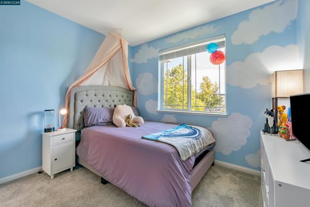 158 Wooley Creek Way, Brentwood CA: https://media.crmls.org/mediaz/c7efd1c1-b735-4bcb-903b-61bfa126d8da.jpg