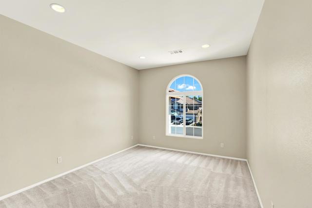 43883 Brookhaven Court, Temecula CA: https://media.crmls.org/mediaz/c7f00d6d-a2c3-4afa-8e2d-fba67d72912d.jpg