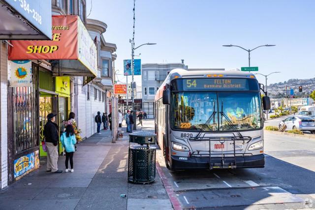 260 Curtis Street, San Francisco CA: https://media.crmls.org/mediaz/c7f04977-ce5c-402f-9367-f3d3faccfbca.jpg