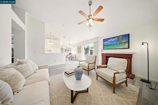1929 Johnson Dr, Antioch CA: https://media.crmls.org/mediaz/c7f12420-41bc-4531-a9b3-e5048ba29887.jpg