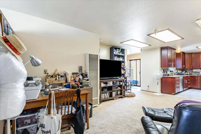 1715 Palmetto Avenue, Pacifica CA: https://media.crmls.org/mediaz/c7f22bfb-682e-47a3-b536-111f1863443a.jpg