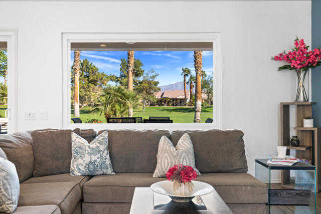 78310 Sunrise Mountain, Palm Desert CA: https://media.crmls.org/mediaz/c7f291cd-02c1-4cf9-a77b-97bdbdb67af2.jpg