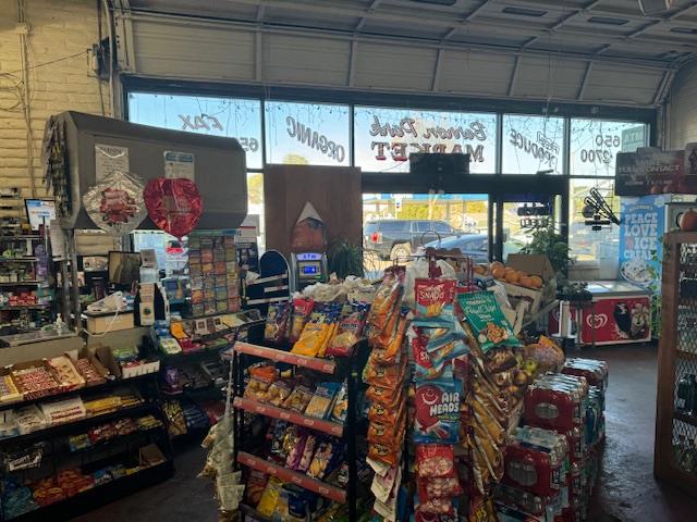 3876 3876 El Camino Real, Palo Alto CA: https://media.crmls.org/mediaz/c7f2a93d-00ec-4de7-8aed-1e4acd5e17dc.jpg