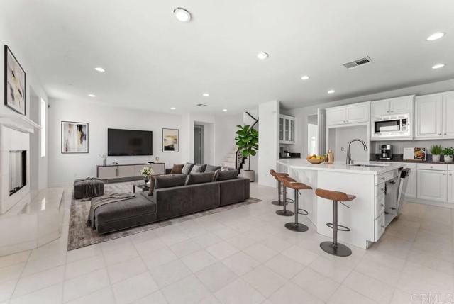 Image 2 of 45 For 1004 Red Granite Rd