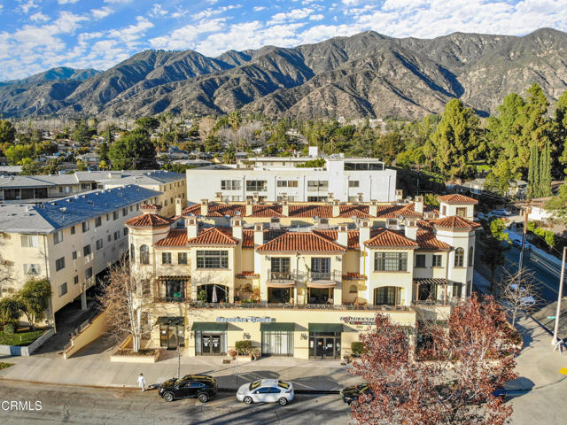 985 N Michillinda Avenue, Pasadena CA: https://media.crmls.org/mediaz/c7f543fc-4bc7-406b-9bb0-6ffb53ba2ae2.jpg