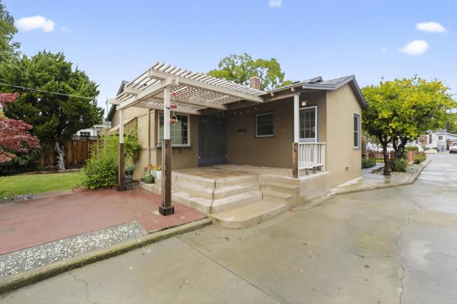 77 Sunnyslope Avenue, San Jose CA: https://media.crmls.org/mediaz/c7f55c16-ab3c-44f4-ad98-2d61fee9c91c.jpg