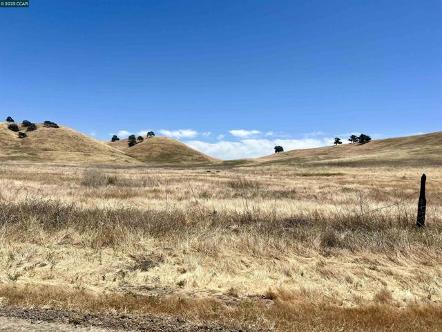 0 Briones Valley Rd, Brentwood (CC) CA: https://media.crmls.org/mediaz/c7f55cfa-e667-40de-83d1-a6563477fe7d.jpg