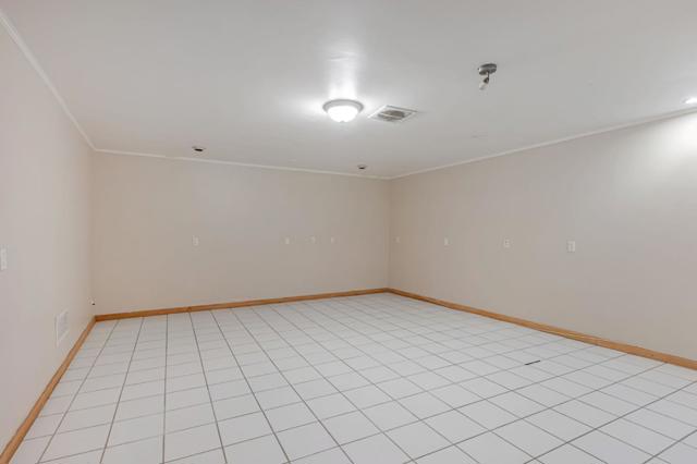 16668 Winding Boulevard, San Leandro CA: https://media.crmls.org/mediaz/c7f5e334-1bba-4d52-af43-17d04a6af73d.jpg
