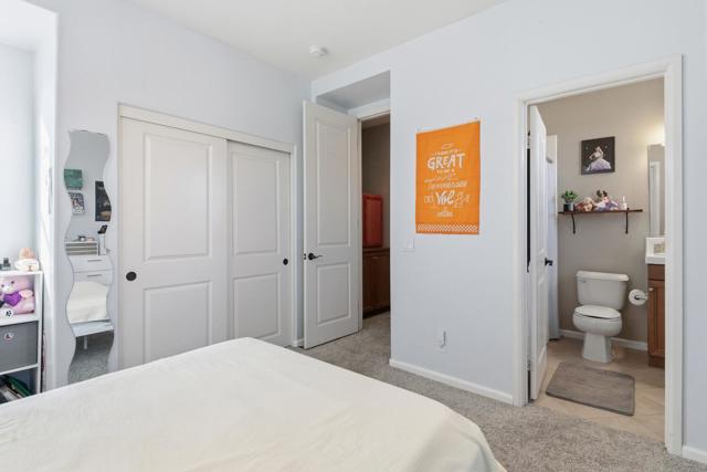 Image 11 of 27 For 653 Calle Vibrante