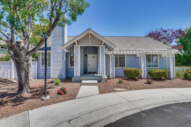 304 Windmill Park Lane, Mountain View CA: https://media.crmls.org/mediaz/c7f64604-2e2b-436d-be59-7afac06beb77.jpg