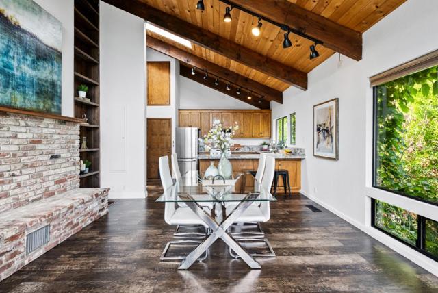 162 Madera Avenue, San Carlos CA: https://media.crmls.org/mediaz/c7f6497f-7a83-417b-b857-332ab5715c55.jpg