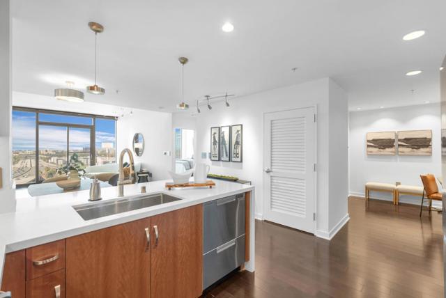 38 N Almaden Boulevard, San Jose CA: https://media.crmls.org/mediaz/c7f6926f-cc51-4e00-9bac-350110642a57.jpg