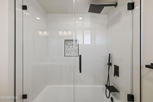 1630 Wicklow Court, Westlake Village CA: https://media.crmls.org/mediaz/c7f6c388-b203-44c2-9945-7e170188c766.jpg
