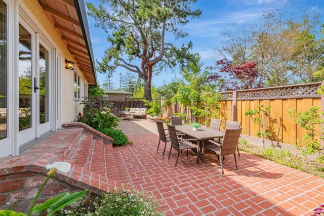 3135 Alameda De Las Pulgas, Menlo Park CA: https://media.crmls.org/mediaz/c7f7009e-2d70-411e-8871-f65ddee2b14f.jpg
