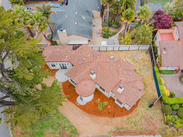 505 Cliff Drive, Aptos CA: https://media.crmls.org/mediaz/c7f71398-b321-47ca-9ad0-e2acee15da2b.jpg
