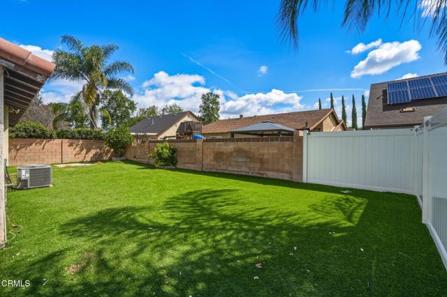 Detail Gallery Image 43 of 56 For 2082 Belgrave Ct, Simi Valley,  CA 93063 - 3 Beds | 2 Baths