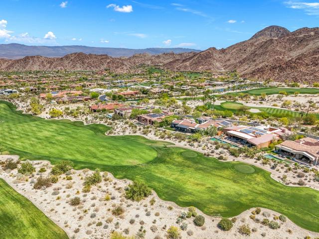 50741 Desert Arroyo Trail, Indian Wells CA: https://media.crmls.org/mediaz/c7f7d4d0-ba08-4168-adcd-c9ea87f9c91e.jpg