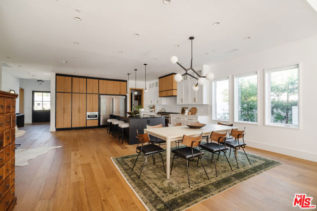 5328 Allott Avenue, Sherman Oaks CA: https://media.crmls.org/mediaz/c7f8a5f0-2583-4eae-9653-cad71bdfd2c2.jpg
