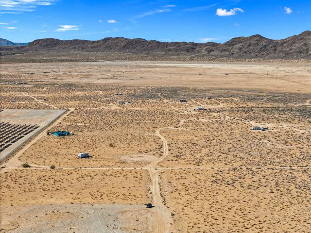 0 Sun Mesa Road, Joshua Tree CA: https://media.crmls.org/mediaz/c7f8e3b9-82bf-4ca2-a842-0068e842e7d1.jpg