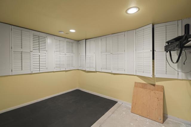 5968 Caminito De La Taza, San Diego CA: https://media.crmls.org/mediaz/c7f9134c-3931-4596-b100-0528b412c4d6.jpg
