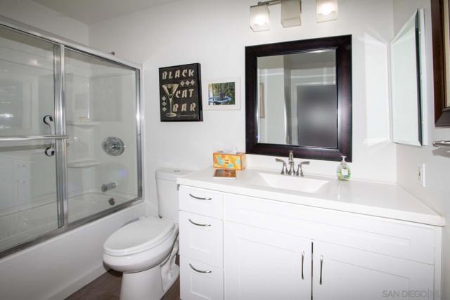 17453 Plaza Cerado, San Diego CA: https://media.crmls.org/mediaz/c7f9db80-4b26-4256-a904-58fd2206453d.jpg