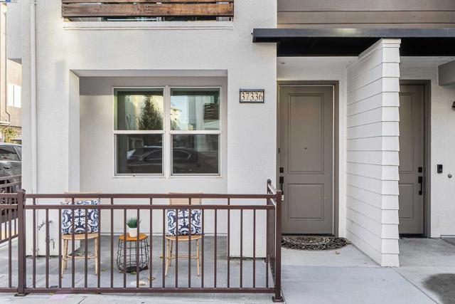 37336 Duckling Ter, Fremont CA: https://media.crmls.org/mediaz/c7fa8fe8-7f8b-41f2-b6d9-193016af4adb.jpg