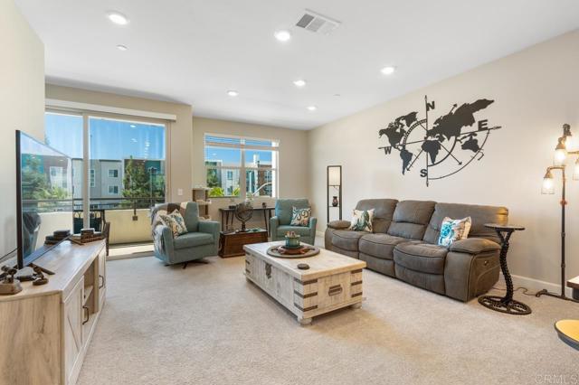 Detail Gallery Image 35 of 61 For 1812 Mint Terrace #UNIT 2,  Chula Vista,  CA 91915 - 4 Beds | 3/1 Baths