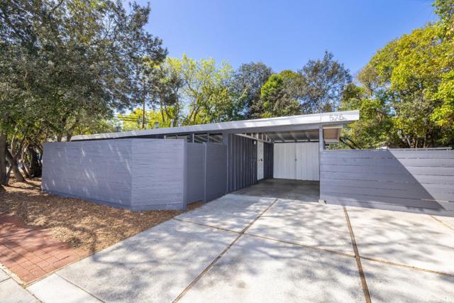 575 E Meadow Drive, Palo Alto CA: https://media.crmls.org/mediaz/c7fc4641-4dd3-4467-a76b-8e270e845ccc.jpg
