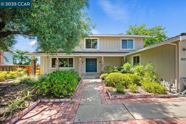 681 Rock Oak Rd, Walnut Creek CA: https://media.crmls.org/mediaz/c7fe51d1-8faf-44f7-b910-25ff1d0e6ebf.jpg