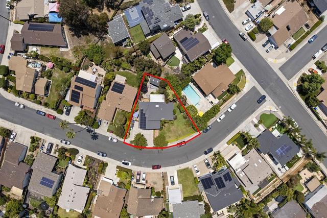 4635 Pauling Avenue, San Diego CA: https://media.crmls.org/mediaz/c7fe59cc-0cbe-4db2-bf74-60c66708132c.jpg