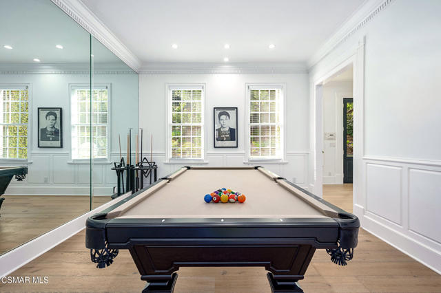 508 W Stafford Road, Thousand Oaks CA: https://media.crmls.org/mediaz/c7fee03a-77a3-4d12-b3b9-6076271f4bd8.jpg