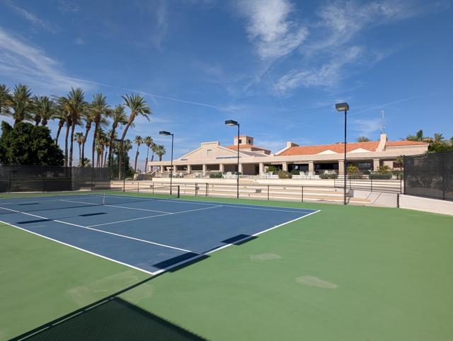 618 Vista Lago N Circle, Palm Desert CA: https://media.crmls.org/mediaz/c7ffbcc4-3105-43e7-bc2a-43e9389d37a1.jpg