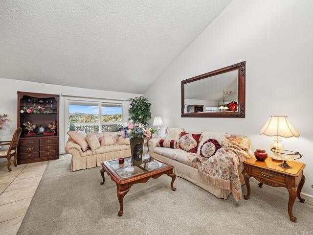 Detail Gallery Image 7 of 37 For 2403 La Costa Ave a,  Carlsbad,  CA 92009 - 2 Beds | 2/1 Baths