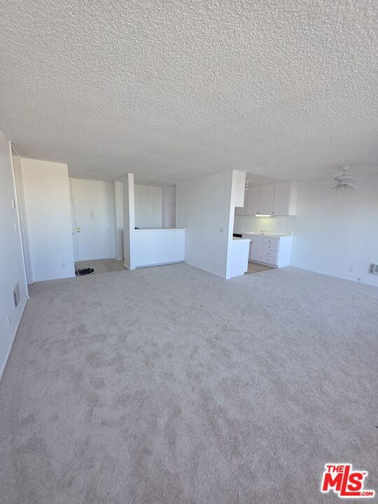 6000 Canterbury Drive, Culver City CA: https://media.crmls.org/mediaz/c800a20a-d515-404b-8497-55605d5a50e2.jpg