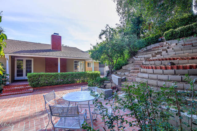 Detail Gallery Image 32 of 45 For 1331 El Mirador Dr, Pasadena,  CA 91103 - 2 Beds | 2 Baths