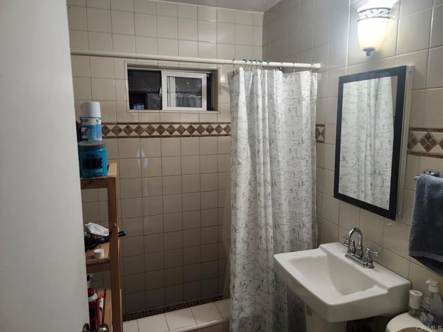 Detail Gallery Image 3 of 18 For 520 521 W California, Vista,  CA 92083 - – Beds | – Baths