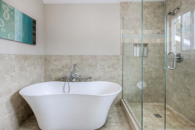 Detail Gallery Image 19 of 45 For 1207 Branding Iron Cir, Vista,  CA 92081 - 4 Beds | 3 Baths