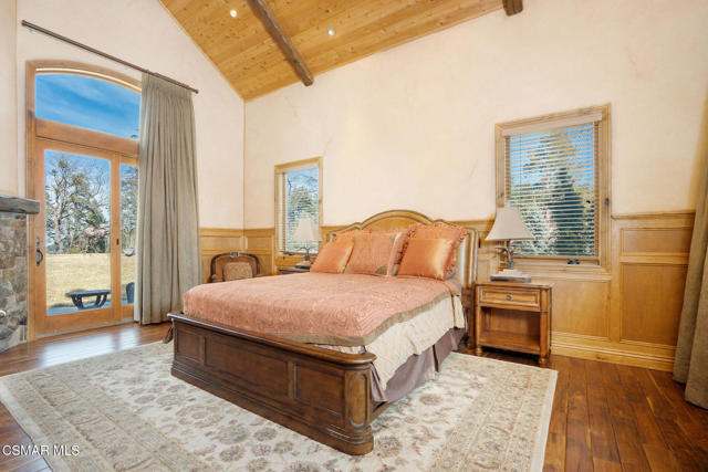 32310 Hummingbird Court, Running Springs CA: https://media.crmls.org/mediaz/c8034794-f24f-4038-9154-467c658b000b.jpg