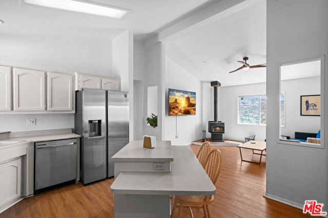 1794 Rebel Road, Acton CA: https://media.crmls.org/mediaz/c803b9fe-7222-4784-9dd9-547a700016e2.jpg