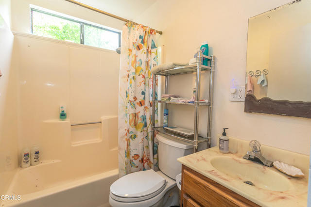 1400 Park Drive, Ojai CA: https://media.crmls.org/mediaz/c8040d93-b457-4d79-9a62-7179bc6d1249.jpg