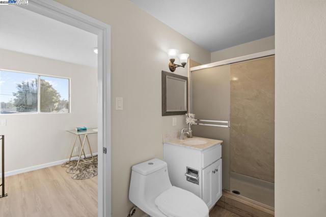 Image 28 of 34 For 2078 Fairbanks