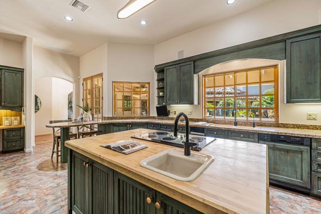 Image 11 of 49 For 72825 Carriage Trail