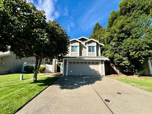 7592 Deltawind Drive, Sacramento CA: https://media.crmls.org/mediaz/c8043673-46dd-4a17-abe2-36e01c2b4c5f.jpg