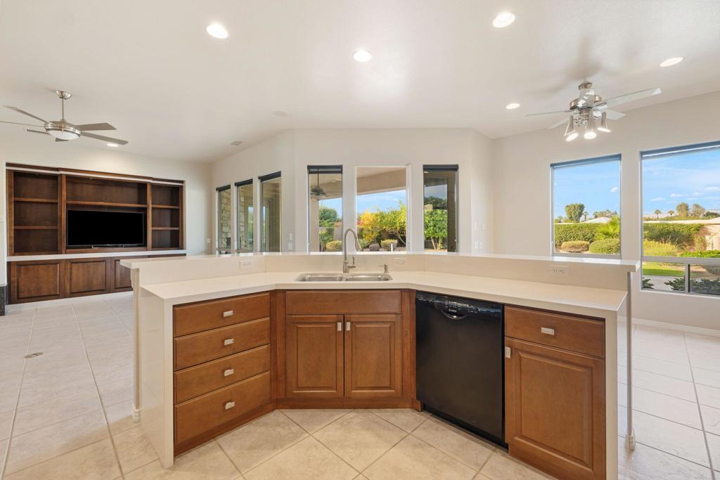 MLS #219139625DA image #26