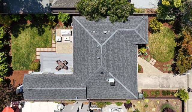 1525 Kalmia Street, San Mateo CA: https://media.crmls.org/mediaz/c8046718-6992-4198-8e6c-8e3b6db7cf22.jpg