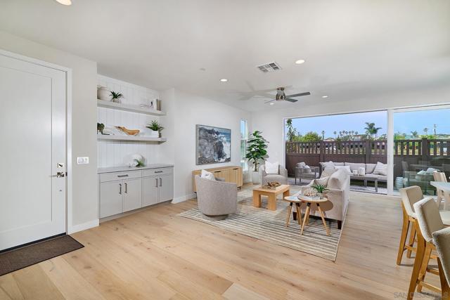 571 N Vulcan Ave, Encinitas CA: https://media.crmls.org/mediaz/c8050e95-4660-4320-af40-ba9f75e9e198.jpg