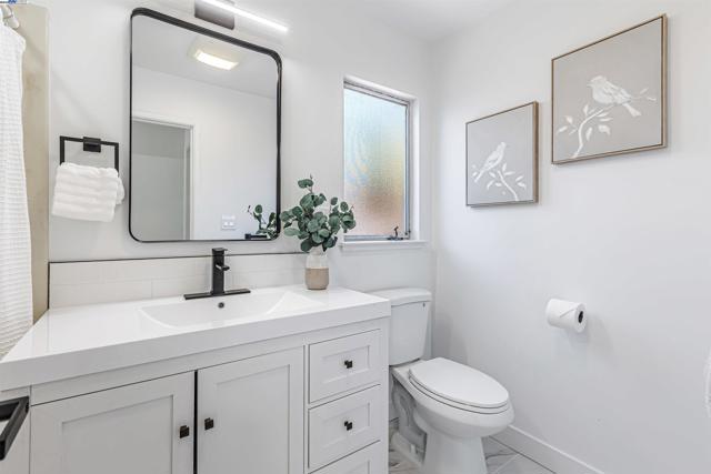 37972 Ballard Dr, Fremont CA: https://media.crmls.org/mediaz/c805121f-d390-4049-bac3-486cf36ab10f.jpg