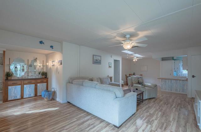 Image 11 of 39 For 17581 Pond-derosa